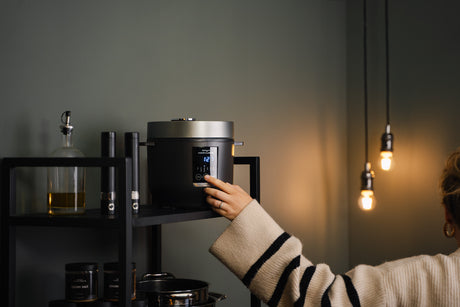 Så lagar du en one pot-pasta med chorizo i en riskokare från ONYX Cookware