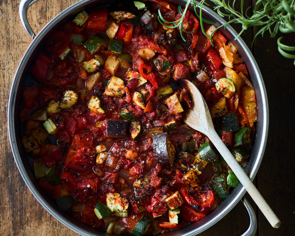 Recept på ratatouille med aubergine, zucchini och tomat