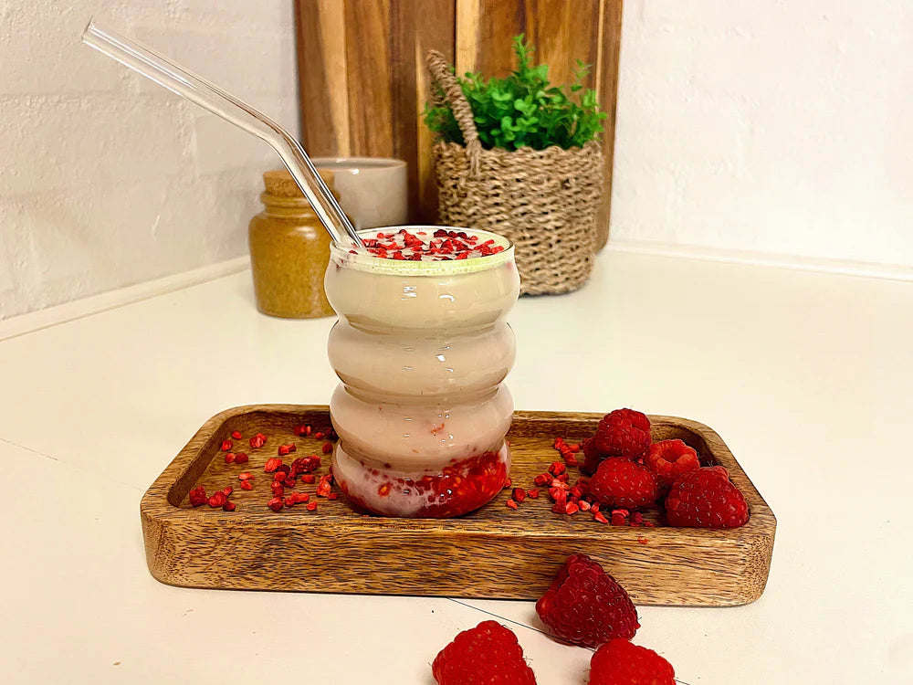Berry Iced Matcha Latte – fräsch matcha latte med bär