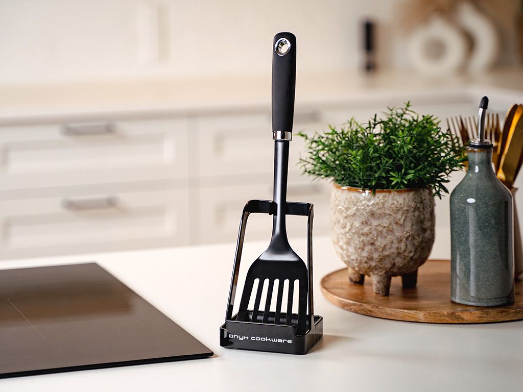 KITCHEN UTENSIL HOLDER - 2