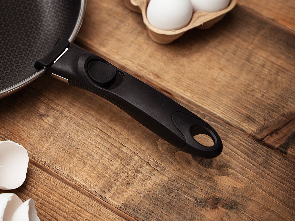 STEKPANNA MED AVTAGBART HANDTAG 30CM SET