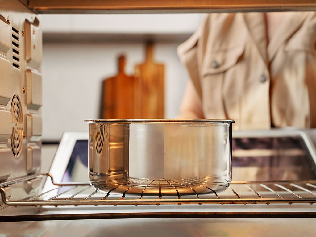 SÅSGRYTA MED AVTAGBART HANDTAG 18CM SET