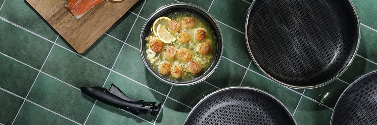 SÅSGRYTA MED AVTAGBART HANDTAG 18CM SET