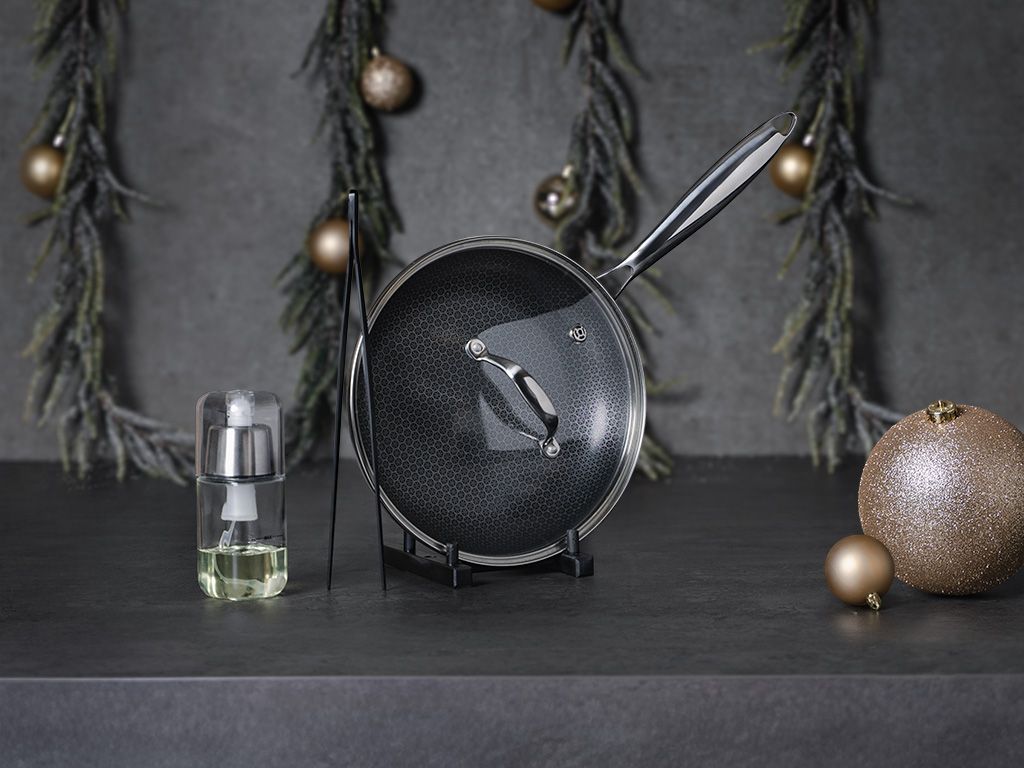 DET ESSENTIELLA STEKPANNESÄT 24 CM - 1