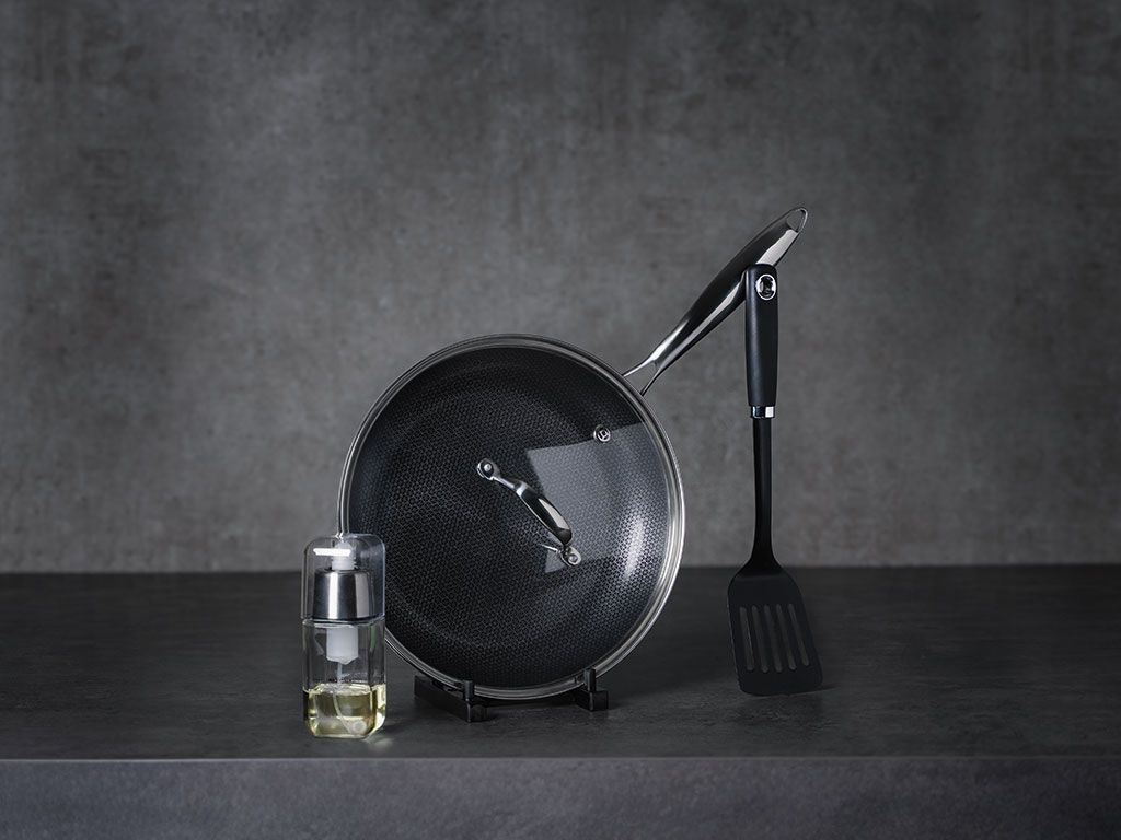 DET KLASSISKA STEKPANNESET 28 CM